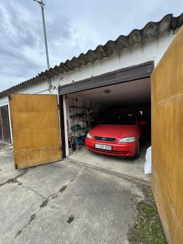 Eladó garázs, Salgótarjánban 2 M Ft / költözzbe.hu