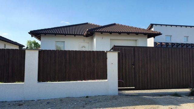 Eladó családi ház, Érden 129.9 M Ft, 4 szobás
