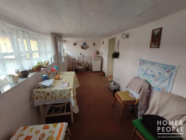 Eladó családi ház, Balástyán 8.99 M Ft, 2 szobás