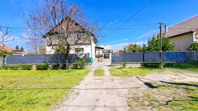 Eladó családi ház, Budapesten, XVII. kerületben 145 M Ft