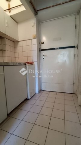 Eladó téglalakás, Budapesten, XXI. kerületben 23 M Ft, 1 szobás
