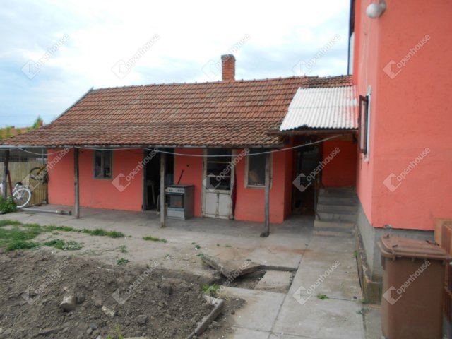 Eladó családi ház, Jászapátiban 21.5 M Ft, 3 szobás