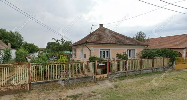 Eladó családi ház, Tápióbicskén 22 M Ft, 3 szobás