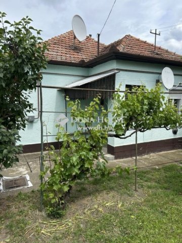 Eladó családi ház, Tószegen 17.9 M Ft, 2 szobás