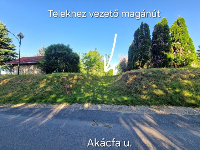 Eladó telek, Cserszegtomajon, Akácfa utcában 9.9 M Ft
