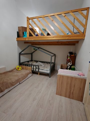 Eladó téglalakás, Nagykőrösön 50 M Ft, 3 szobás