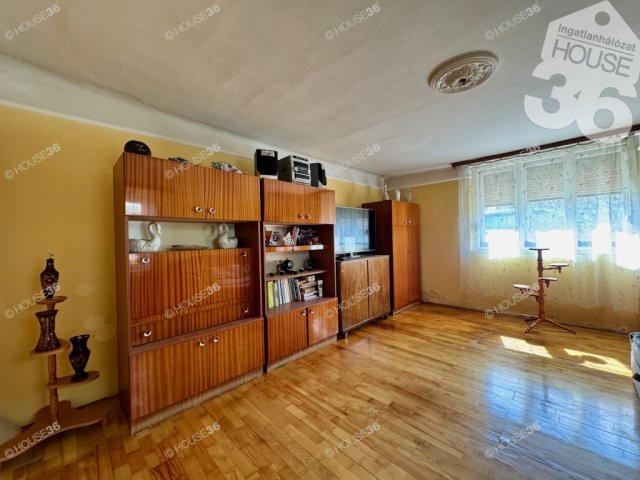 Eladó családi ház, Kecskeméten 21 M Ft, 3 szobás