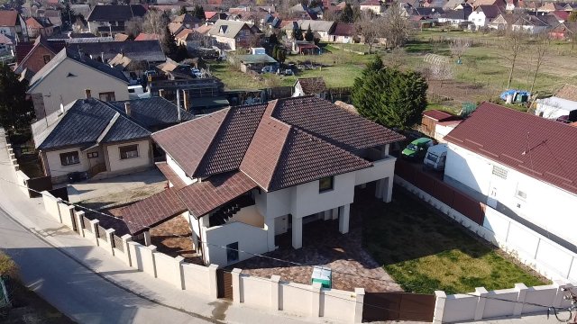 Eladó családi ház, Isaszegen 135 M Ft, 4 szobás