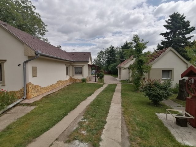 Eladó családi ház, Debrecenben 89.9 M Ft, 4+1 szobás