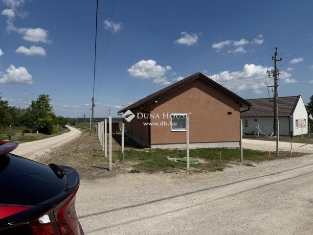 Eladó telek, Úrhidán 36 M Ft / költözzbe.hu