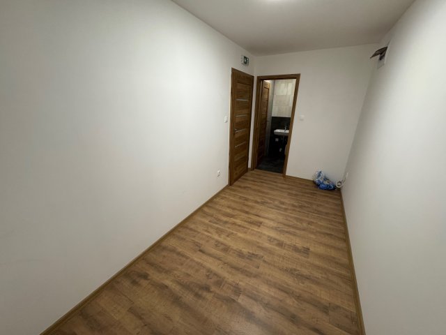 Eladó üzlethelyiség, Nyíregyházán 33.471 M Ft