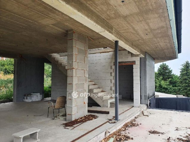 Eladó ikerház, Szentendrén 359 M Ft, 5 szobás