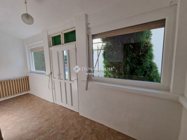 Eladó családi ház, Szigetszentmártonban 52.9 M Ft, 3 szobás