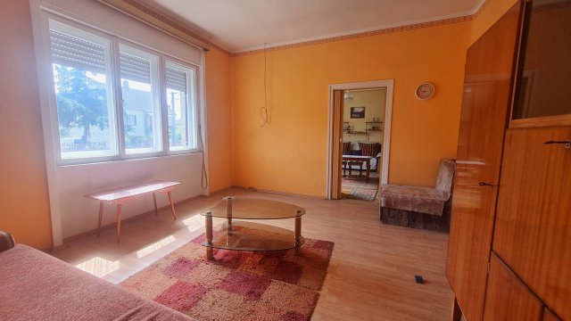 Eladó családi ház, Kehidakustányban 32 M Ft, 2 szobás