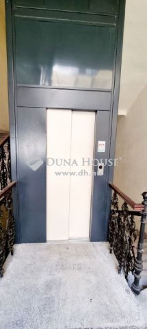 Eladó téglalakás, Budapesten, V. kerületben 84.5 M Ft, 2 szobás