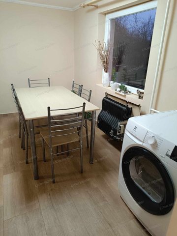 Eladó családi ház, Törökszentmiklóson 24 M Ft, 2 szobás