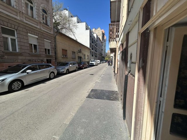 Kiadó üzlethelyiség, Budapesten, VIII. kerületben 160 E Ft / hó