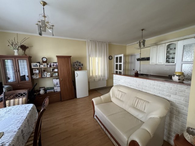 Eladó családi ház, Gödöllőn 149.9 M Ft, 6 szobás