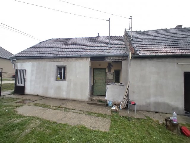 Eladó családi ház, Nagyorosziban 20 M Ft, 3 szobás