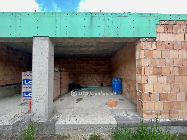 Eladó ikerház, Érden 89.8 M Ft, 3 szobás / költözzbe.hu