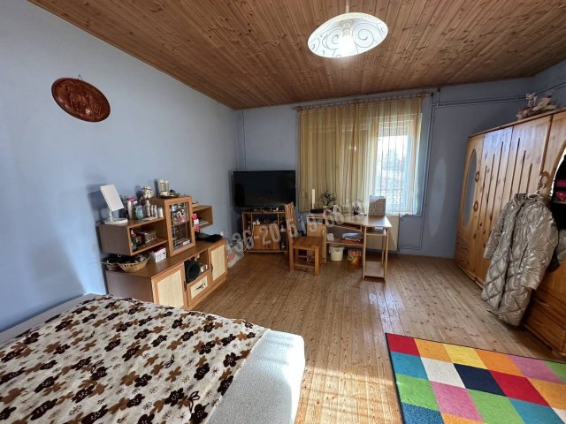 Eladó családi ház, Németkéren 21.49 M Ft, 2 szobás