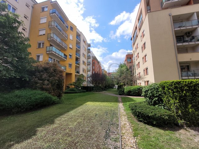 Eladó téglalakás, Budapesten, XI. kerületben 69.9 M Ft