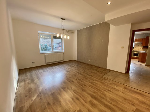 Eladó családi ház, Sopronban 69.9 M Ft, 4 szobás