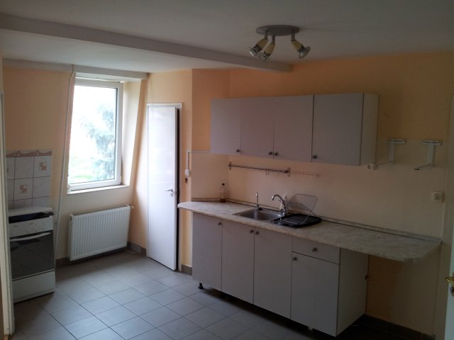 Kiadó téglalakás, albérlet, Budaörsön 239 E Ft / hó