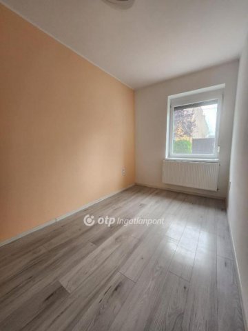 Eladó téglalakás, Budapesten, XX. kerületben 69.89 M Ft