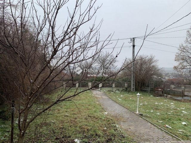 Eladó családi ház, Szekszárdon 102 M Ft, 4 szobás