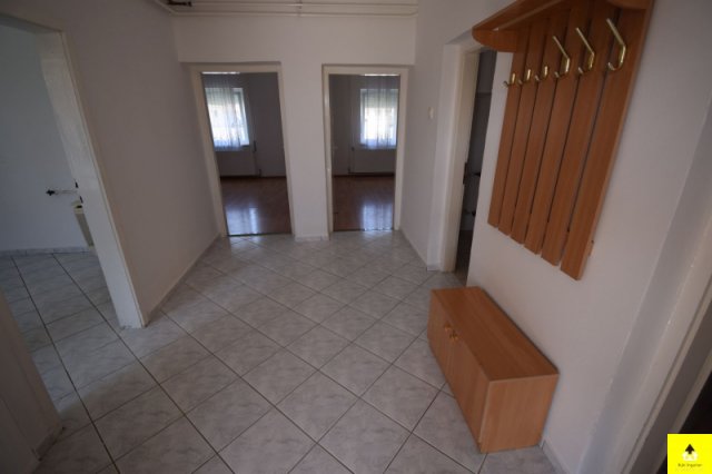 Kiadó családi ház, albérlet, Bükön 170 E Ft / hó, 2 szobás
