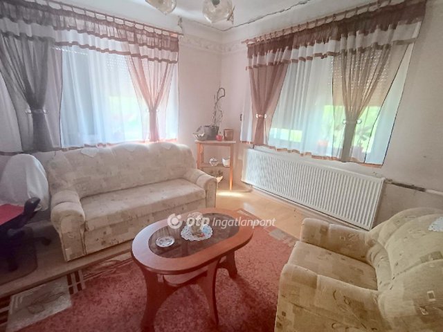 Eladó családi ház, Törökszentmiklóson 12.9 M Ft, 3 szobás