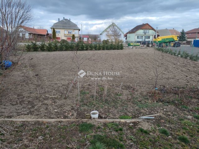 Eladó telek, Versegen 4.98 M Ft / költözzbe.hu