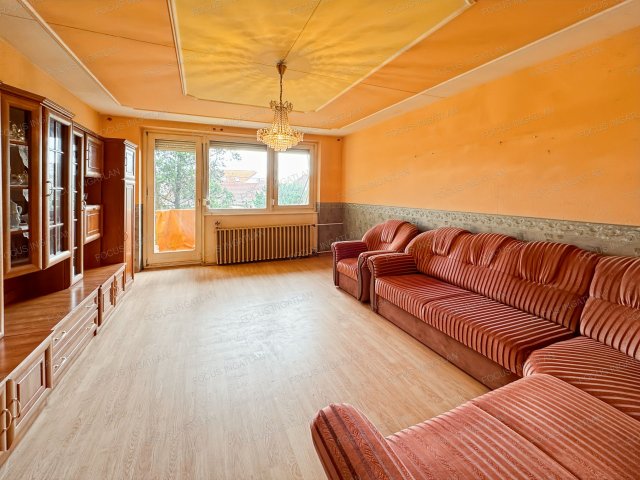 Eladó téglalakás, Kecskeméten 44.99 M Ft, 3 szobás