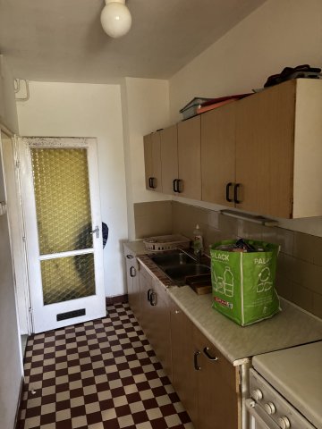 Eladó téglalakás, Nyíregyházán 45 M Ft, 3 szobás