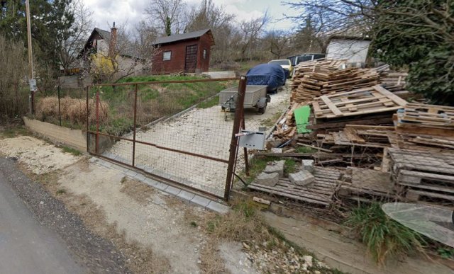 Eladó nyaraló, Biatorbágyon 21 M Ft, 1 szobás