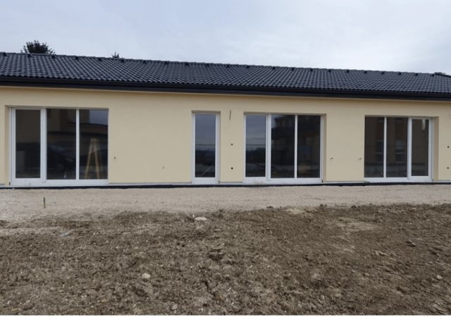 Eladó sorház, Győrött 66.9 M Ft, 1+3 szobás