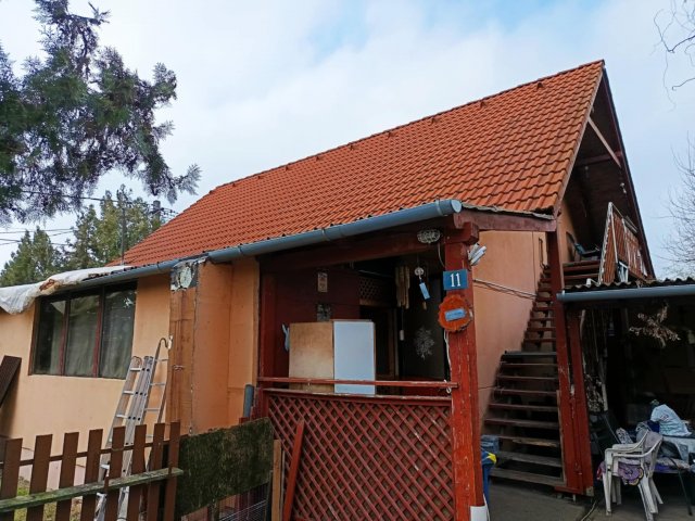 Eladó családi ház, Csörögön 69.9 M Ft, 5 szobás