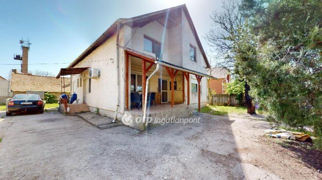 Eladó családi ház, Mezőcsáton 35 M Ft, 3+1 szobás