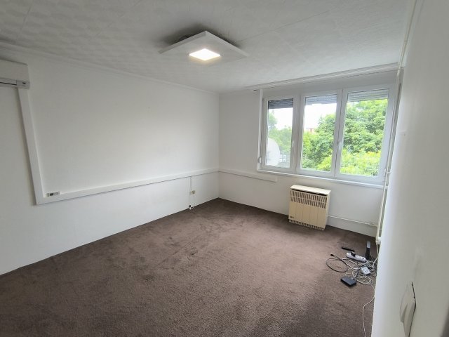 Eladó téglalakás, Nagykőrösön 29.99 M Ft, 2 szobás