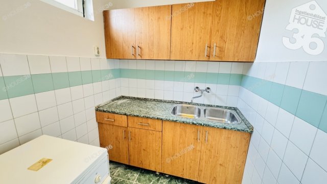 Eladó családi ház, Kecskeméten 28.9 M Ft, 1 szobás