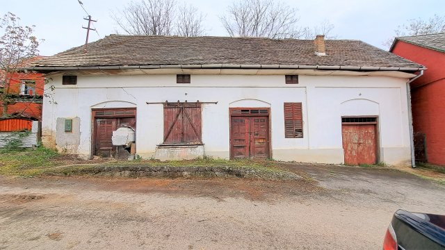 Eladó mezogazdasagi ingatlan, Szederkényen 8.772 M Ft