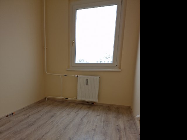 Eladó panellakás, Szegeden, Agyagos utcában 54.9 M Ft, 3 szobás