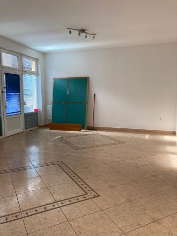 Kiadó iroda, Debrecenben 250 E Ft / hó, 3 szobás