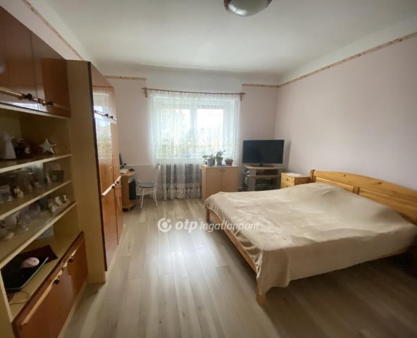 Eladó ikerház, Budapesten, XXI. kerületben 59.9 M Ft, 2+1 szobás