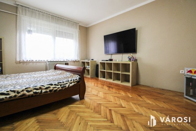 Eladó családi ház, Békéscsabán 42.9 M Ft, 4 szobás