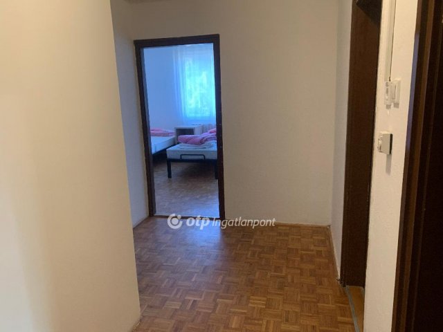 Kiadó családi ház, albérlet, Nyíregyházán 1270 E Ft / hó