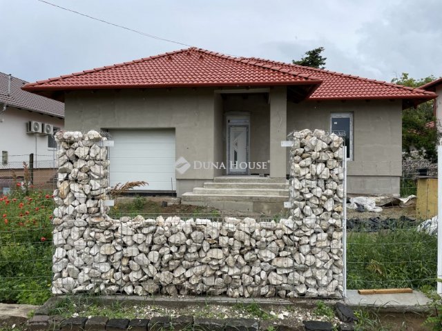 Eladó családi ház, Erdőkertesen 85 M Ft, 4 szobás