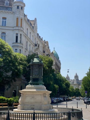 Eladó téglalakás, Budapesten, V. kerületben 96.96 M Ft, 2 szobás