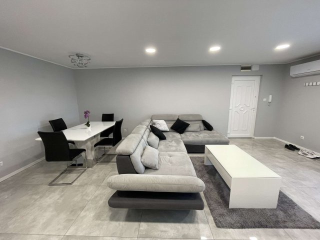 Kiadó téglalakás, albérlet, Szegeden 200 E Ft / hó, 2 szobás